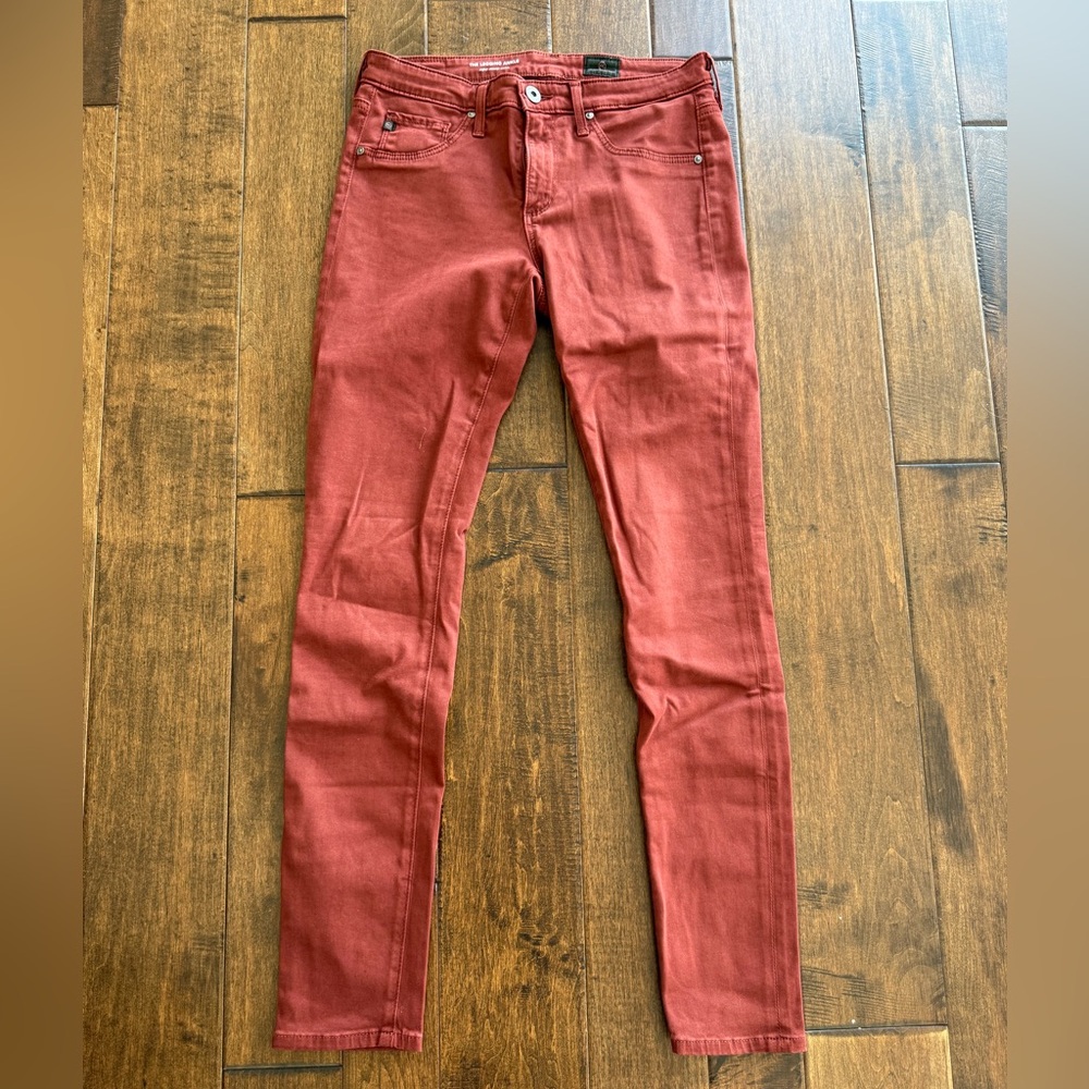 AG The Legging Ankle Super Skinny Jeans

EUC.

Size 26R

Rust/Burnt Orange color